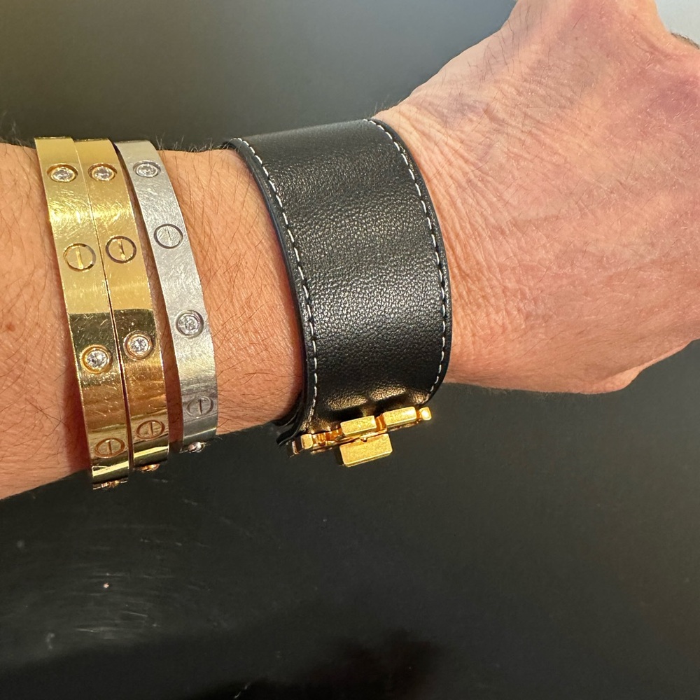 Tory Burch Authentic Luxe NWT Timeless Black Kira Turn-Lock Leather Bracelet - Picture 8 of 17